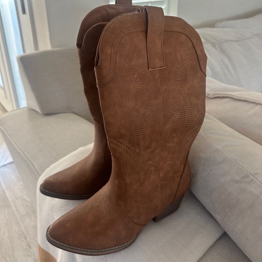 Brown Cowboy Boots 7.5